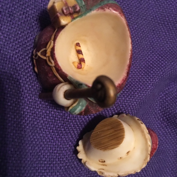 Harmony Kingdom Santa Box with Box and Paperwork! - Picture 4 of 5